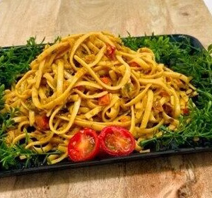Bami kip en ei, per 100 gram
